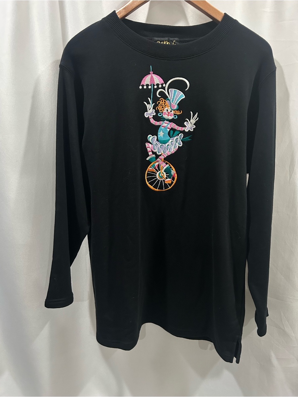 LN Vtg Bob Mackie Wearable Art Black Long-Sleeve  Clown Embroidery Sweatshirt